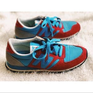 Women’s New Balance 420 Red Blue Grey Sneakers
